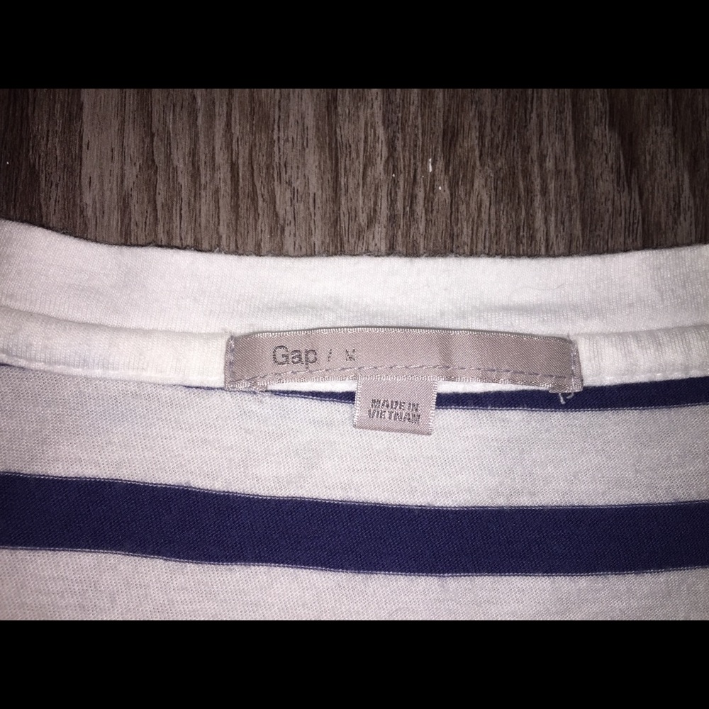 GAP Tee - Picture 4 of 8